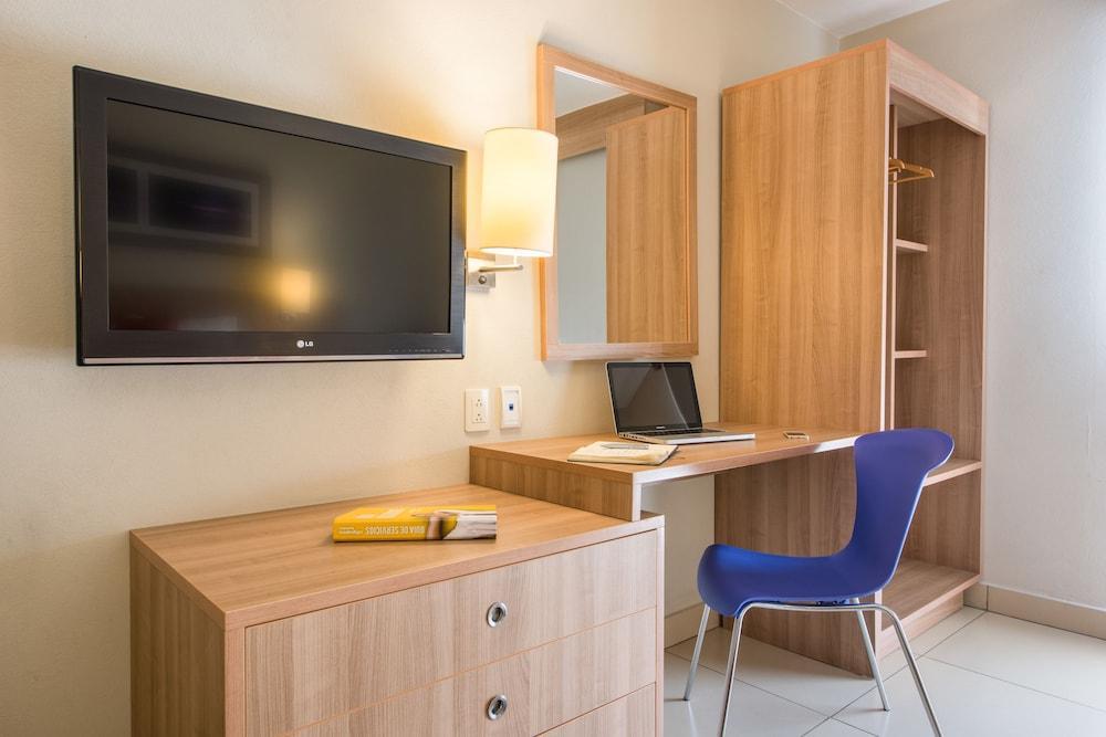 City Express By Marriott San Jose Costa Rica Ередия Екстериор снимка